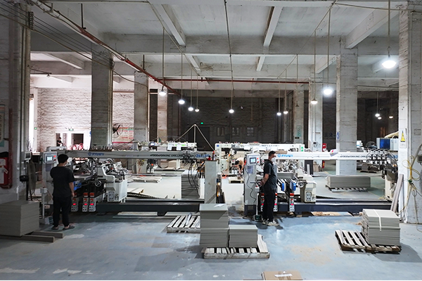 遮阳篷生产车间